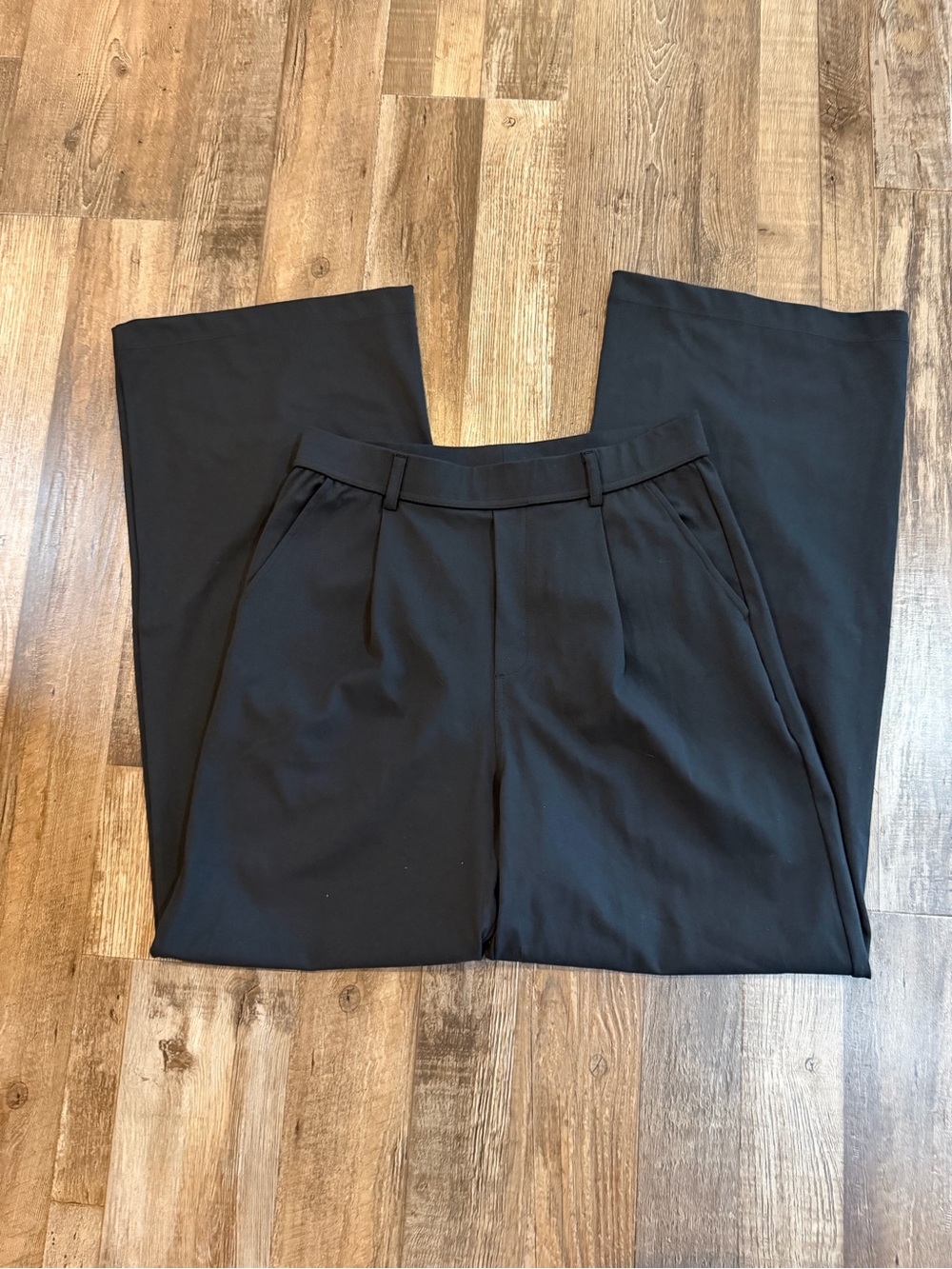 HALARA Black Pleated work Pants Sz med
